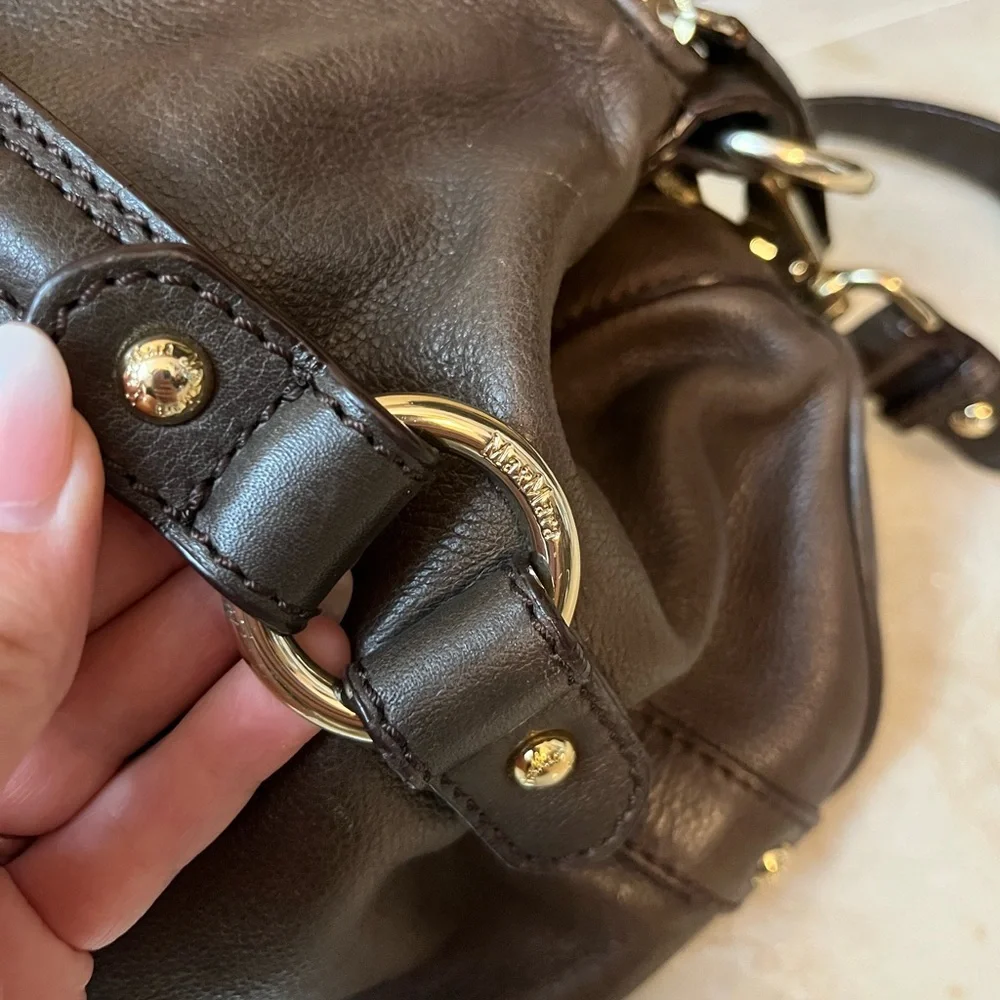 MaxMara Brown Leather Hobo Bag w/ Zip Closure & Detachable Strap - Picture 6 of 17